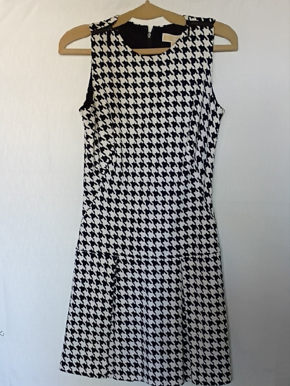 Michael Kors Black & White Houndstooth Sleeveless Mini Dress Size 4 - Picture 5 of 11
